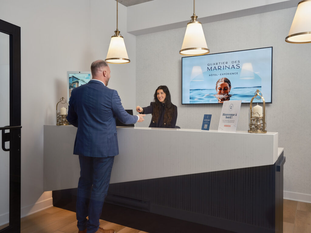 Hotel reception at Le Quartier des Marinas in Magog